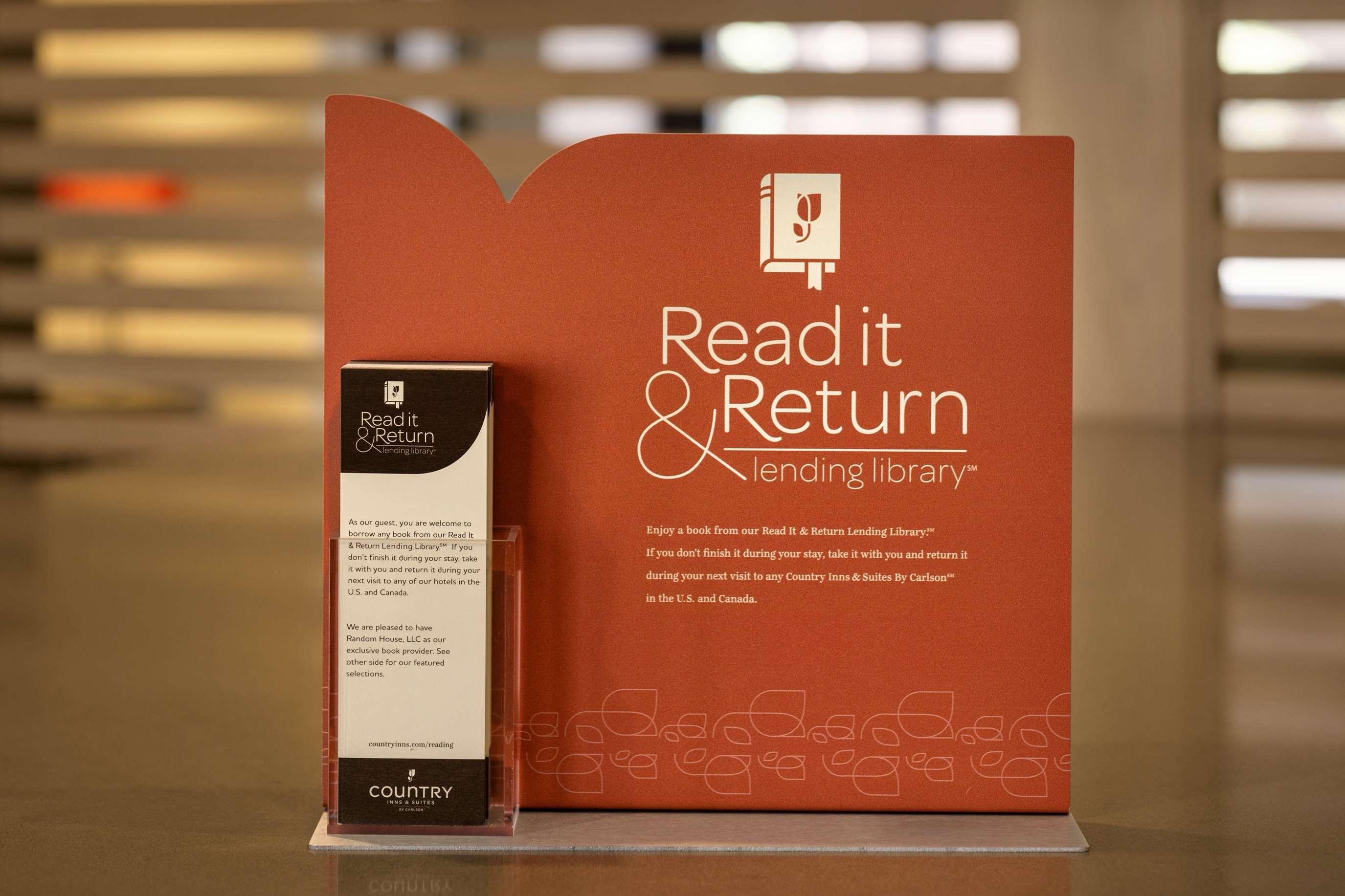 Country Inn & Suites By Radisson, Calgary-Northeast Экстерьер фото