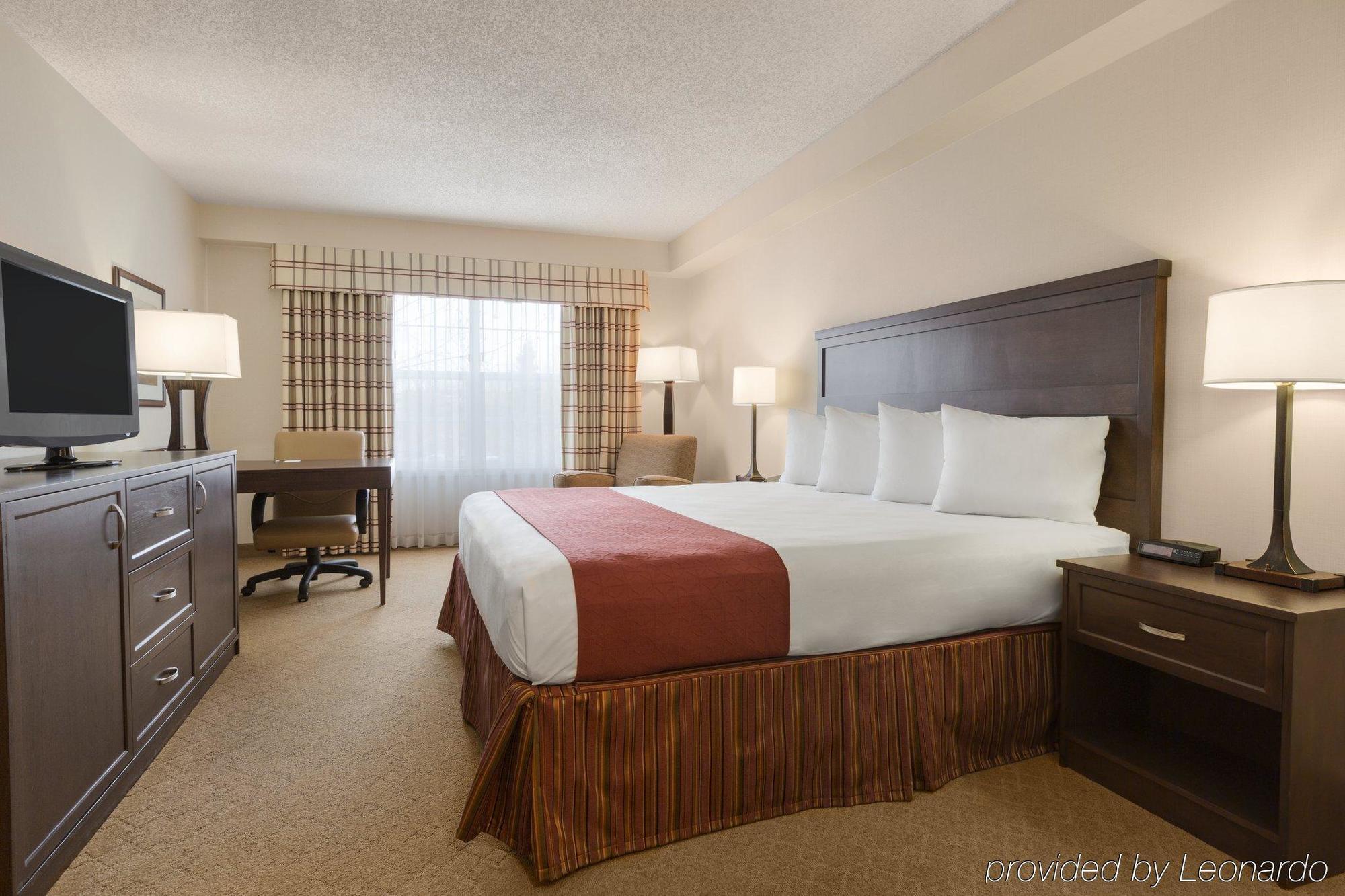 Country Inn & Suites By Radisson, Calgary-Northeast Экстерьер фото